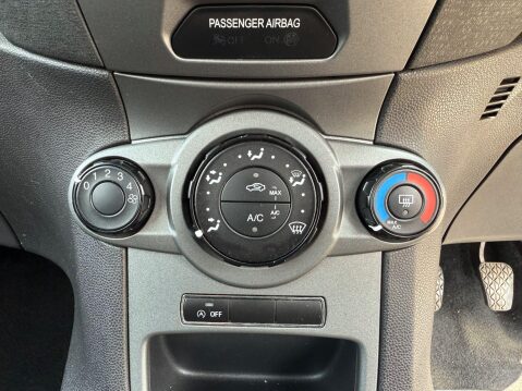 Ford Fiesta BASE TDCI 26