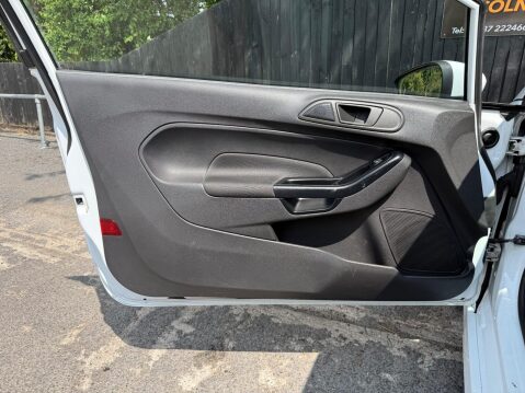 Ford Fiesta BASE TDCI 21