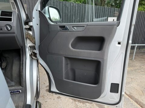 Volkswagen Caravelle SE TDI 18