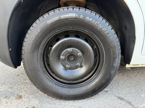 Nissan NV400 DCI SE SHR C/C 15