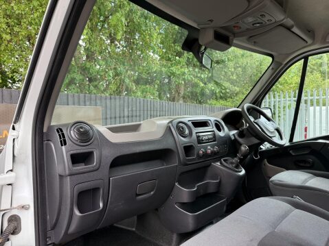 Nissan NV400 DCI SE SHR C/C 19