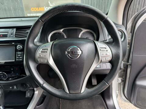 Nissan Navara DCI TEKNA 4X4 SHR DCB 28
