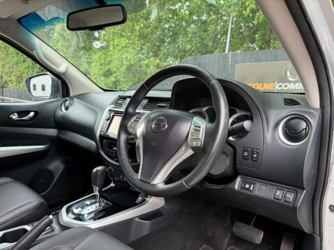 Nissan Navara DCI TEKNA 4X4 SHR DCB 16