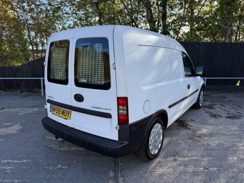 Vauxhall Combo 2000 CDTI 8