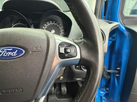 Ford Transit Courier TREND TDCI 24