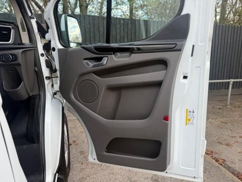 Ford Transit Custom 300 LIMITED P/V L2 H1 21
