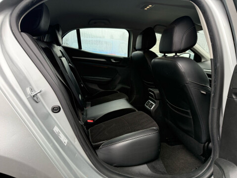 Renault Megane DYNAMIQUE NAV DCI 10
