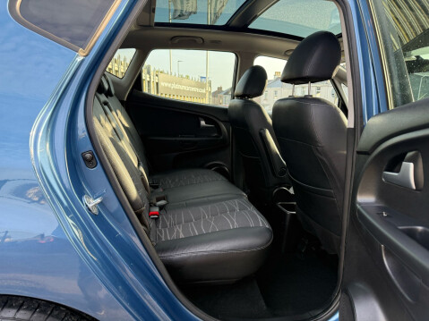 Kia Venga 3 ECODYNAMICS 7