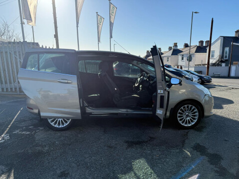 Ford B-Max TITANIUM TDCI 9