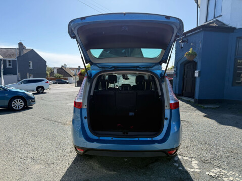 Renault Grand Scenic DYNAMIQUE TOMTOM DCI EDC 5