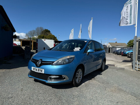 Renault Grand Scenic DYNAMIQUE TOMTOM DCI EDC 3