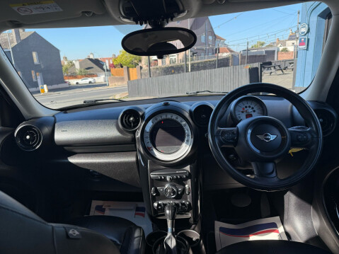 Mini Countryman ONE 10