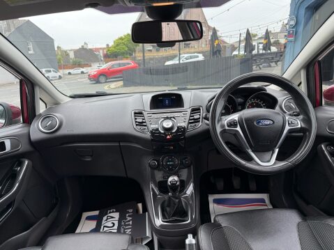 Ford Fiesta TITANIUM X 8