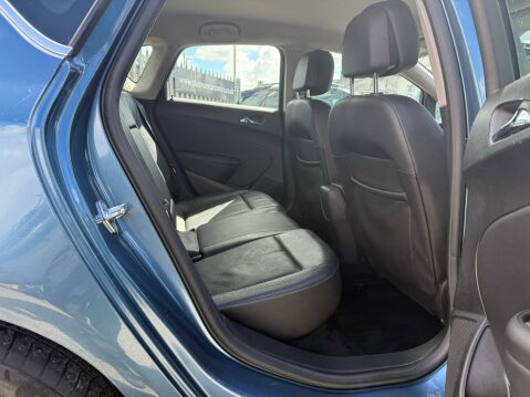 Vauxhall Astra ELITE 10