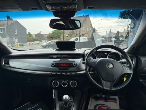 Alfa Romeo Giulietta JTDM-2 LUSSO S/S 8