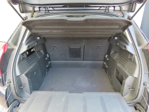 Peugeot 3008 E-HDI ACTIVE 9