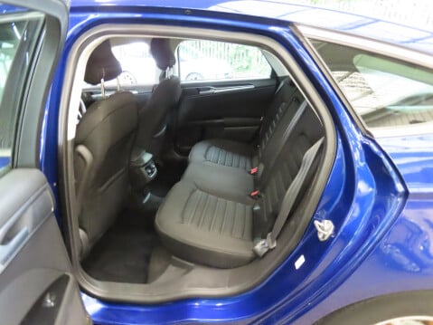 Ford Mondeo ZETEC ECONETIC TDCI 7