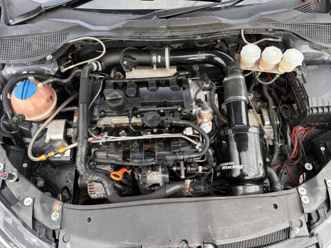 Volkswagen Golf GTI 11