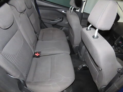 Ford Focus TITANIUM 8