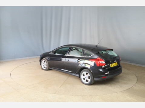 Ford Focus ZETEC TDCI 5