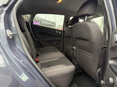 Ford Fiesta TITANIUM 9