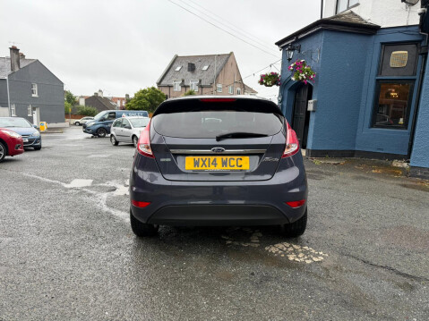 Ford Fiesta TITANIUM 4