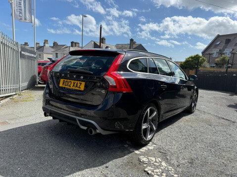 Volvo V60 DRIVE R-DESIGN S/S 4