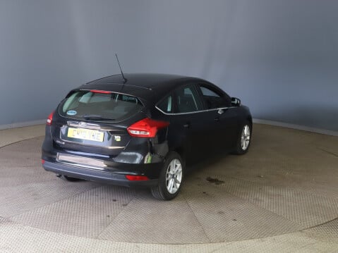 Ford Focus ZETEC TDCI 6