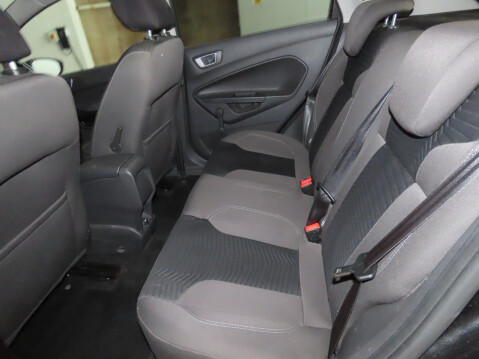 Ford Fiesta TITANIUM 7