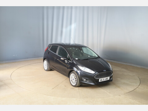 Ford Fiesta TITANIUM 1