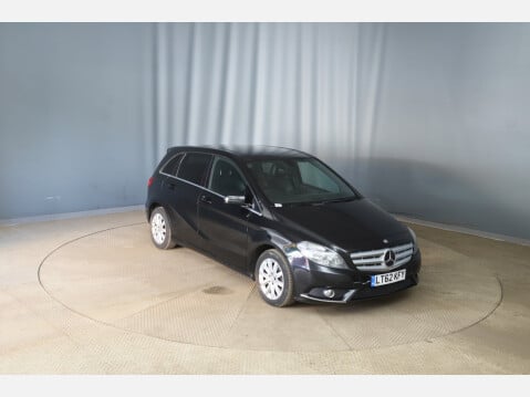 Mercedes-Benz B Class B180 BLUEEFFICIENCY SE 1