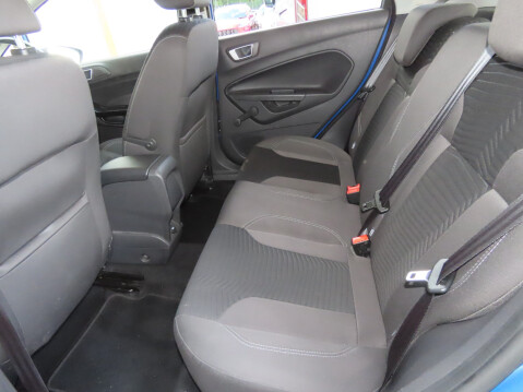 Ford Fiesta TITANIUM 7