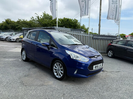 Ford B-Max TITANIUM