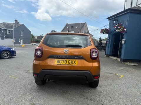 Dacia Duster ESSENTIAL TCE 4