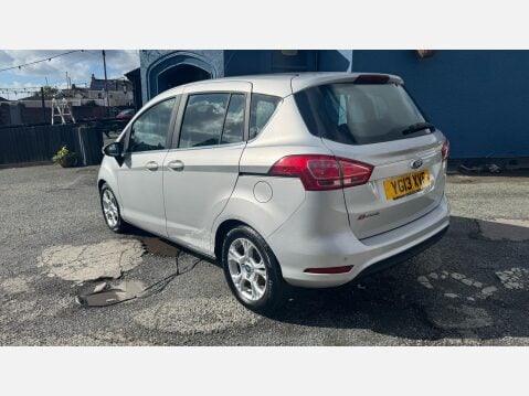 Ford B-Max ZETEC 5