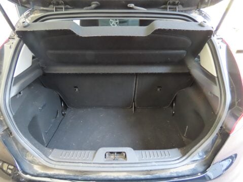Ford Fiesta ZETEC 9