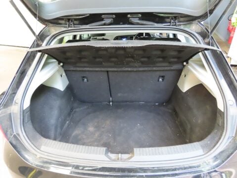 SEAT Leon TDI SE TECHNOLOGY 9