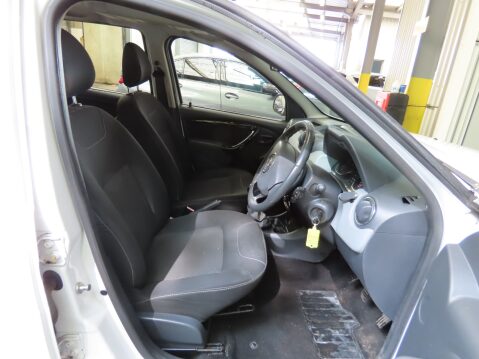 Dacia Duster LAUREATE DCI 10