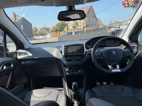 Peugeot 208 BLUE HDI GT LINE 7
