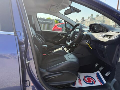 Peugeot 208 BLUE HDI GT LINE 9