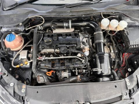 Volkswagen Golf GTI 21