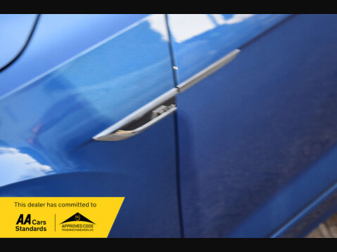 Volkswagen T-Roc 1.5 T-Roc R-Line TSi Evo Semi-Auto 5dr 18
