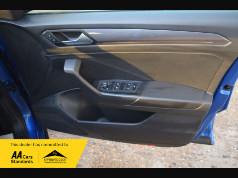 Volkswagen T-Roc 1.5 T-Roc R-Line TSi Evo Semi-Auto 5dr 41
