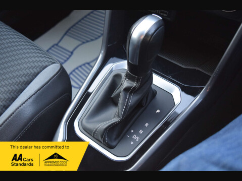Volkswagen T-Roc 1.5 T-Roc R-Line TSi Evo Semi-Auto 5dr 64