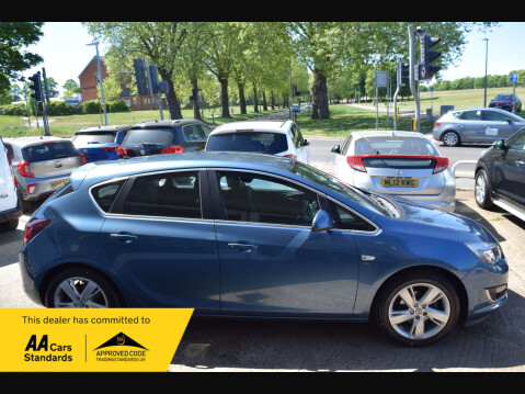 Vauxhall Astra 1.6 Astra SRI 5dr 2