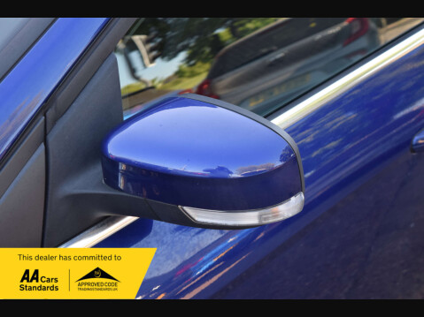 Ford Focus 1.0 Focus Titanium 5dr 17