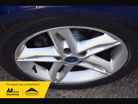 Ford Focus 1.0 Focus Titanium 5dr 25