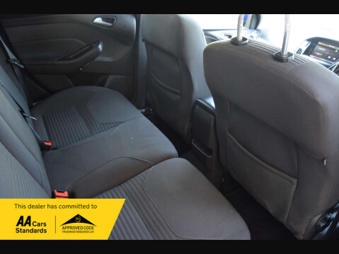 Ford Focus 1.0 Focus Titanium 5dr 35