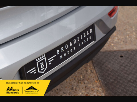 Volvo V40 2.0 V40 Inscription D2 5dr 27