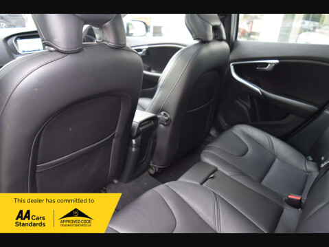 Volvo V40 2.0 V40 Inscription D2 5dr 33